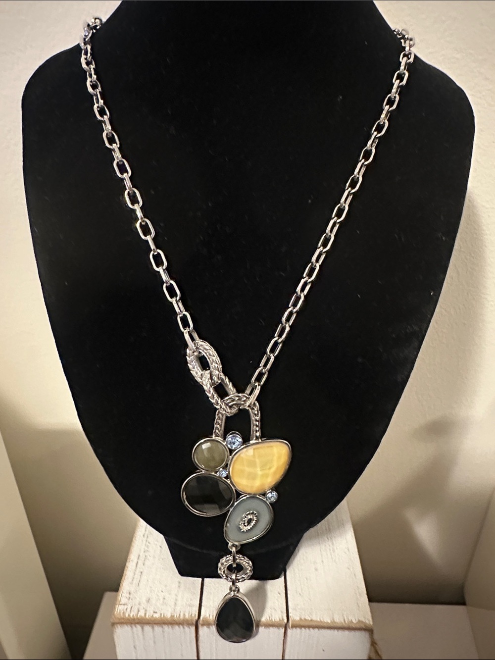 Lia Sophia Multistone Pendant Necklace. Pre-owned